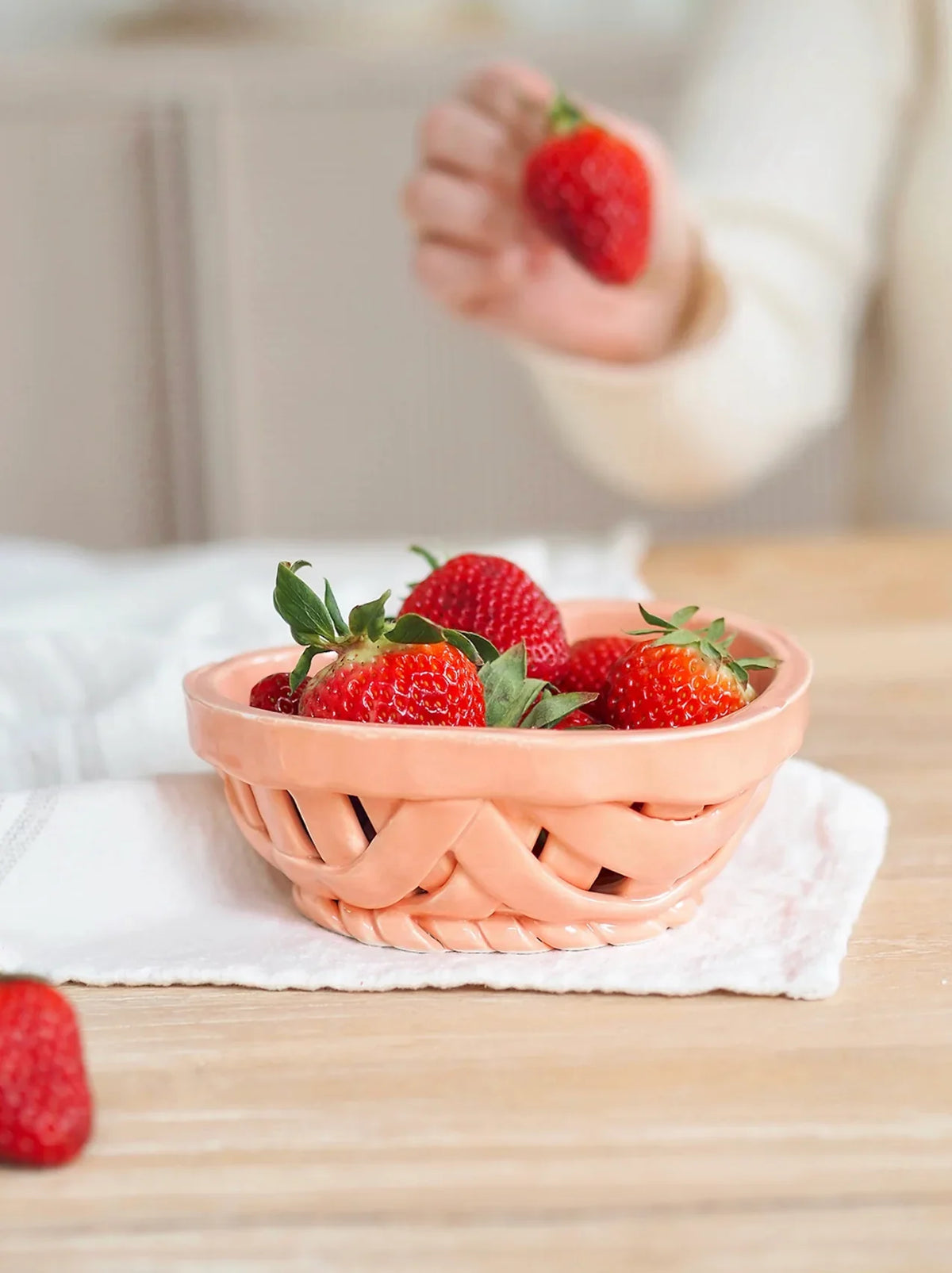 Yetoleyt Lovely Heart Basket