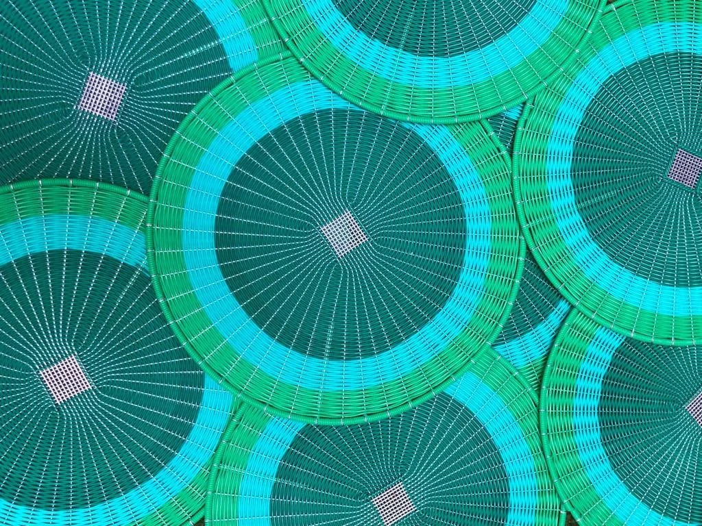 Yetoleyt Round Chargers Green (Set of 2)