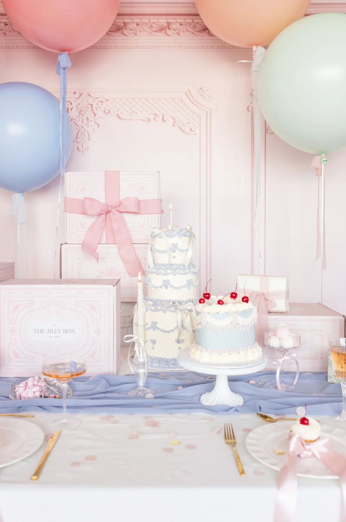 Yetoleyt Patisserie Cake Plate