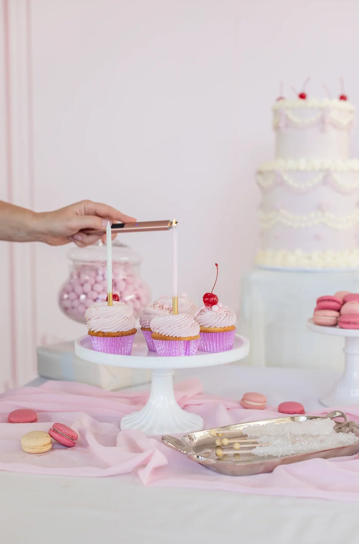 Yetoleyt Patisserie Cake Plate